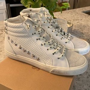 Steve Madden Alternate White High Top Sneakers